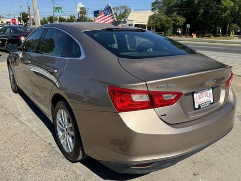 Used 2018 Chevrolet Malibu LT FWD image 7