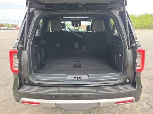 Used 2024 Ford Expedition Max Platinum AWD/4WD image 18