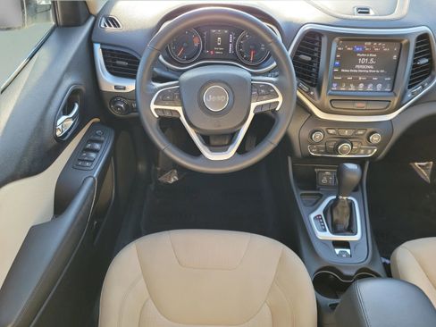 Used 2016 Jeep Cherokee Latitude image 13