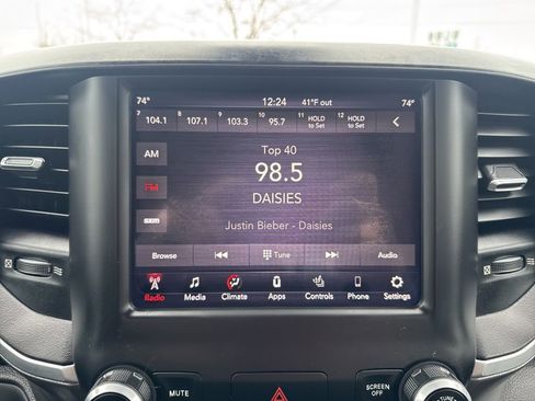 Used 2019 RAM 1500 Big Horn image 35