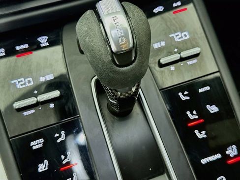 Used 2023 Porsche Macan GTS AWD/4WD image 20