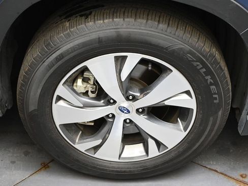 Certified 2025 Subaru Ascent Premium AWD/4WD image 10