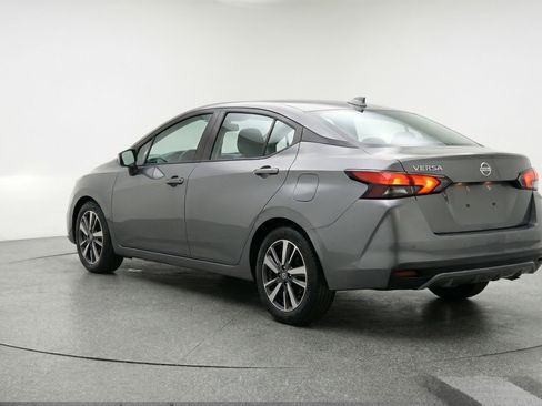 Used 2025 Nissan Versa SV image 6