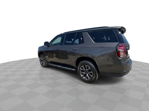 Used 2021 Chevrolet Tahoe Z71 w/ Z71 Off-Road Package AWD/4WD image 8