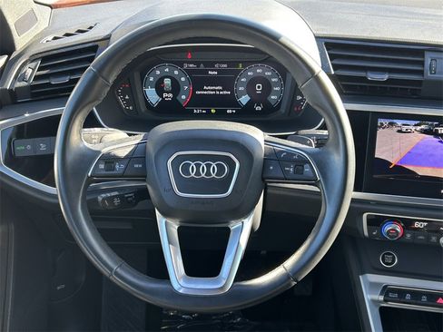 Used 2024 Audi Q3 2.0T Premium image 45