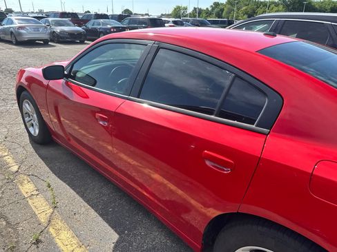 Used 2021 Dodge Charger SXT w/ Leather Interior Group RWD image 18