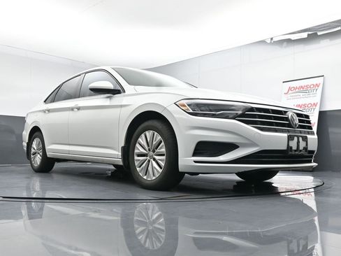 Used 2019 Volkswagen Jetta S image 18