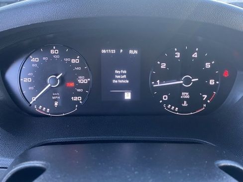 Used 2024 RAM ProMaster 2500 w/ Convenience Group image 17