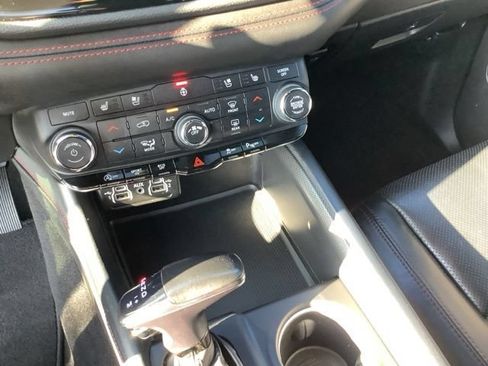 Used 2023 Dodge Durango GT AWD/4WD image 31