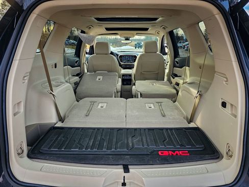 Certified 2023 GMC Acadia Denali w/ Denali Ultimate Package image 42