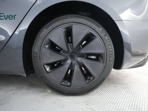 Used 2025 Tesla Model 3 Long Range RWD image 9