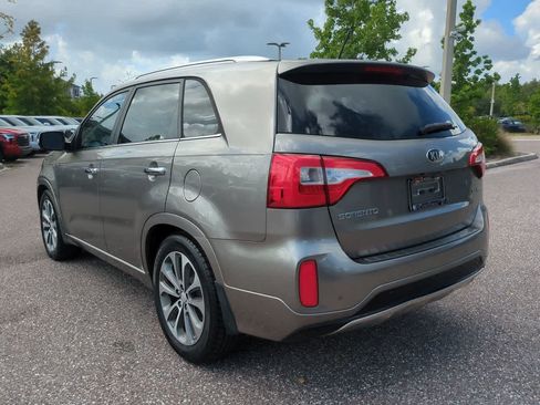 Used 2015 Kia Sorento SX FWD image 4