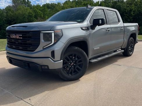 Used 2026 GMC Sierra 1500 Elevation w/ Elevation Premium Package AWD/4WD image 1