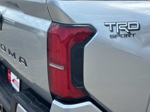 Used 2026 Toyota Tacoma 2WD Double Cab image 12