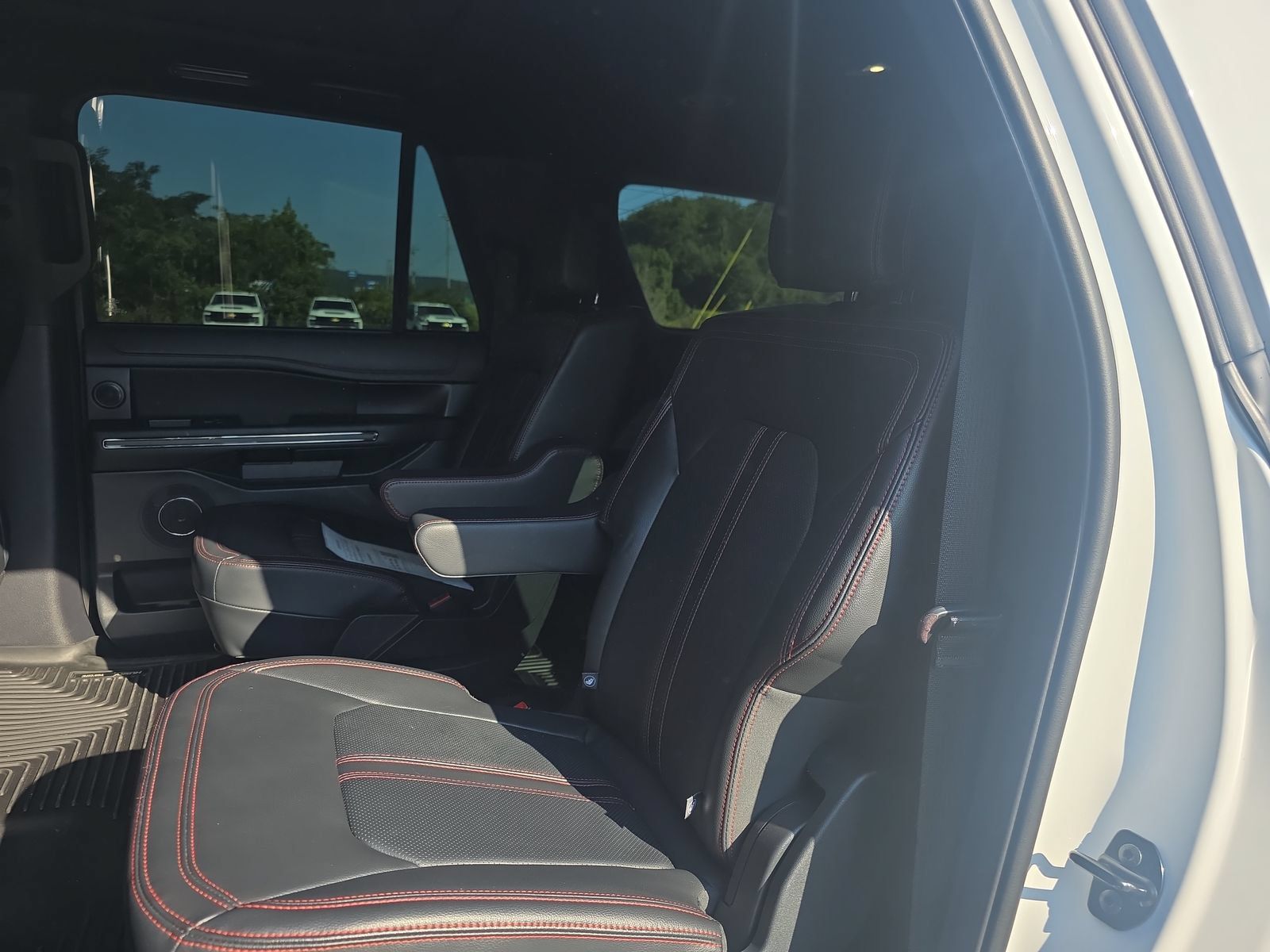 Used 2024 Ford Expedition Max Limited RWD image 25