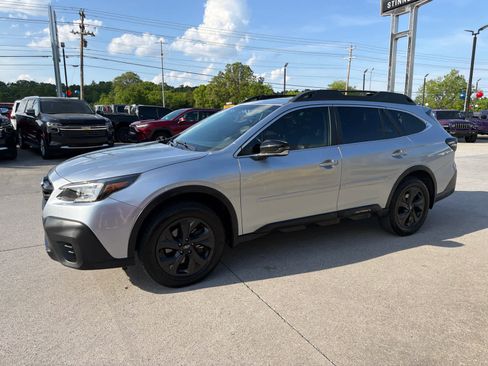 Used 2022 Subaru Outback Onyx Edition XT AWD/4WD image 2