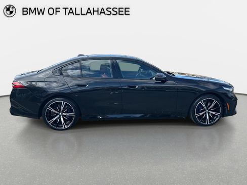 Used 2025 BMW 530i w/ M Sport Package image 4