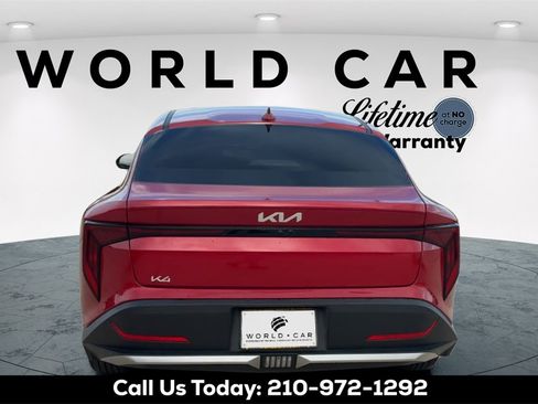 Certified 2025 Kia K4 image 4
