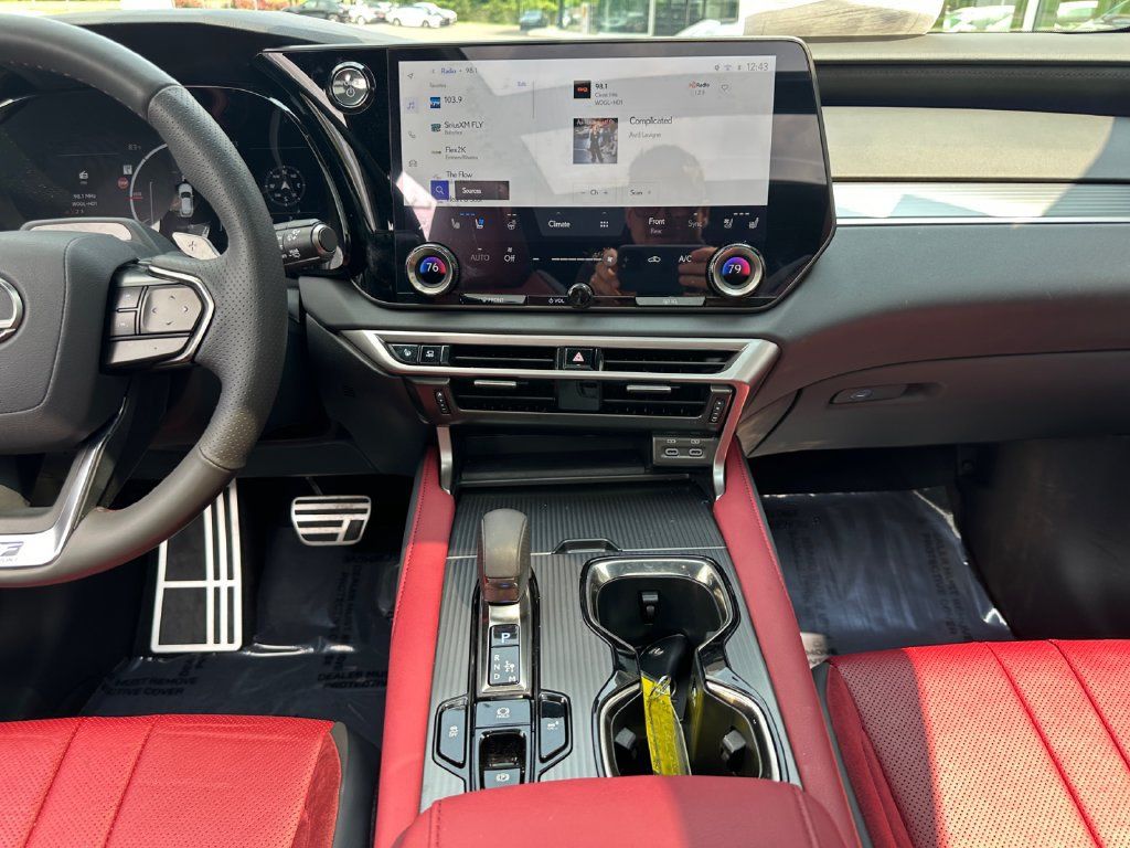 Used 2025 Lexus RX 500h F Sport w/ Convenience Package AWD/4WD image 11