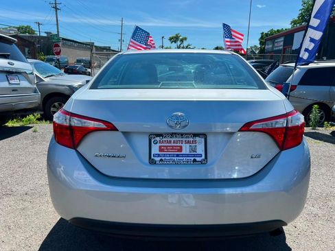 Used 2015 Toyota Corolla LE FWD image 9