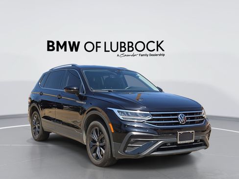 Used 2024 Volkswagen Tiguan SE AWD/4WD image 1