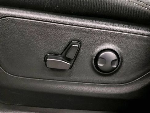 Used 2023 RAM 1500 Big Horn AWD/4WD image 31
