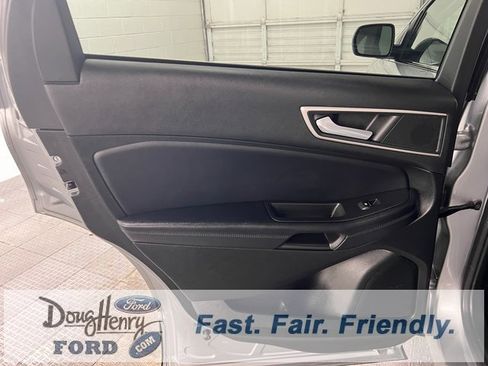 Used 2023 Ford Edge SEL image 30