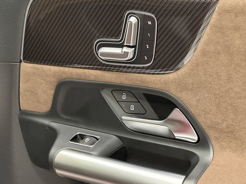 Certified 2025 Mercedes-Benz GLA 250 image 16