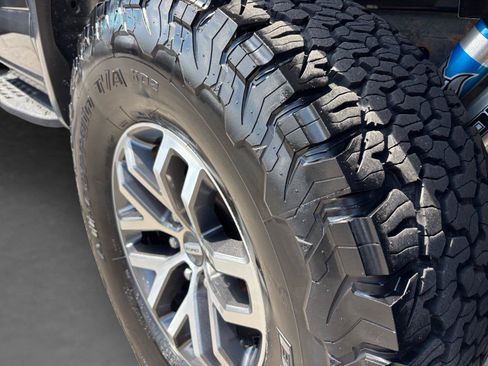 Used 2018 Ford F150 Raptor w/ Equipment Group 802A Luxury AWD/4WD image 60
