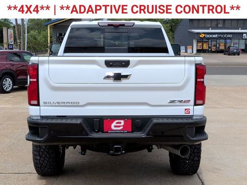 New 2026 Chevrolet Silverado 2500 ZR2 image 7