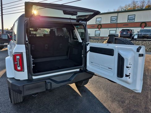 Used 2025 Ford Bronco Outer Banks image 32