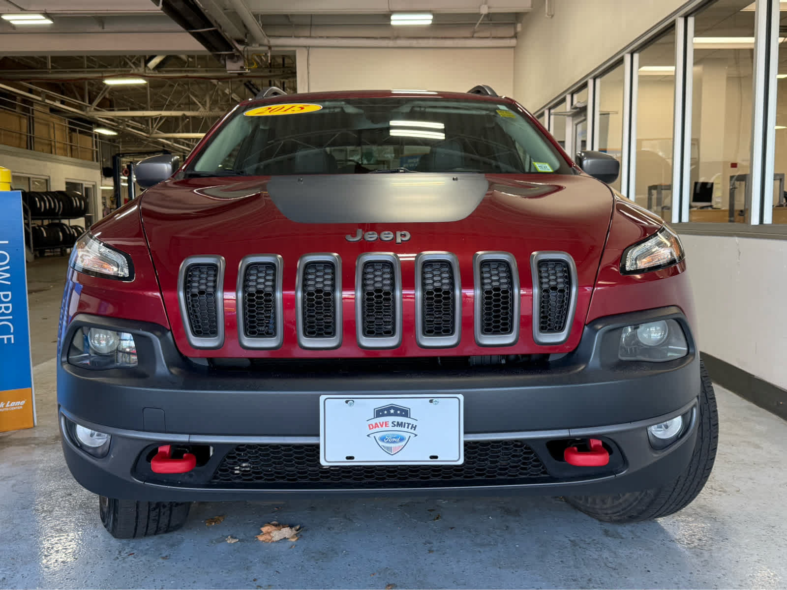 Used 2015 Jeep Cherokee Trailhawk w/ Leather Interior Group AWD/4WD image 4