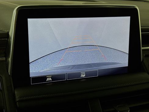 Used 2021 Chevrolet Tahoe LT image 13