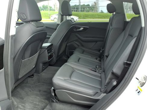 Used 2022 Audi Q7 3.0T Premium Plus AWD/4WD image 17
