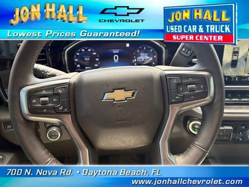 Used 2025 Chevrolet Silverado 2500 LTZ w/ LTZ Convenience Package image 22