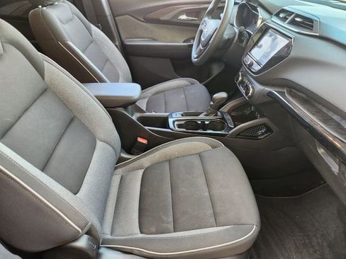 Used 2022 Chevrolet TrailBlazer LT w/ Convenience Package image 14