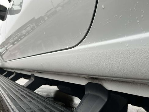 Used 2022 Chevrolet Silverado 2500 Custom w/ Custom Value Package image 11