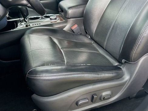 Used 2015 Nissan Pathfinder Platinum image 9