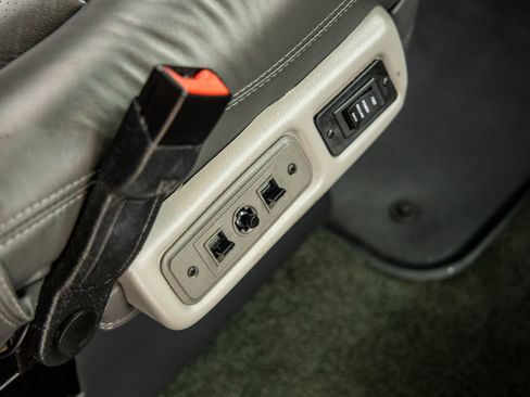 Used 2020 Mercedes-Benz Sprinter 2500 image 47