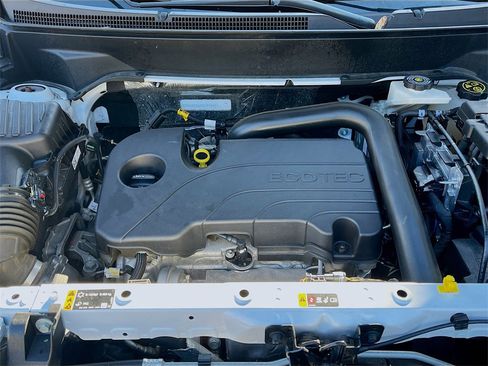 Used 2024 Chevrolet Equinox LT image 34