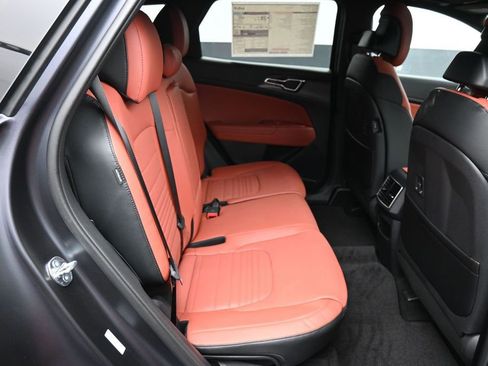 New 2026 Kia Sportage SX AWD/4WD image 25