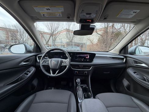 Used 2025 Buick Encore GX Preferred image 31