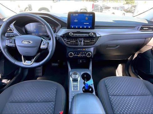 Certified 2024 Ford Escape Active AWD/4WD image 14