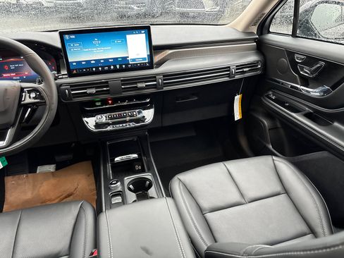 New 2026 Lincoln Corsair Grand Touring AWD/4WD image 32
