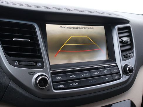 Used 2017 Hyundai Tucson SE Plus image 23