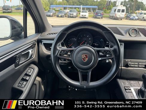 Used 2017 Porsche Macan AWD/4WD image 20