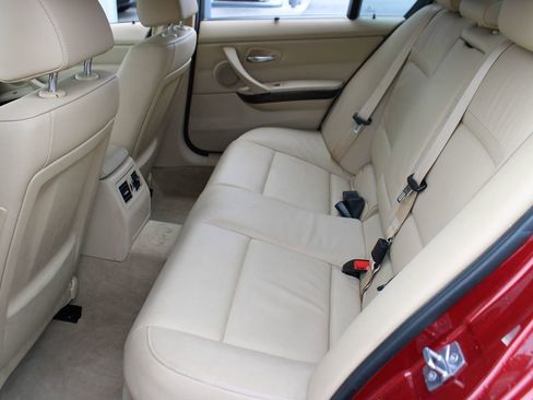 Used 2011 BMW 335i Sedan image 18