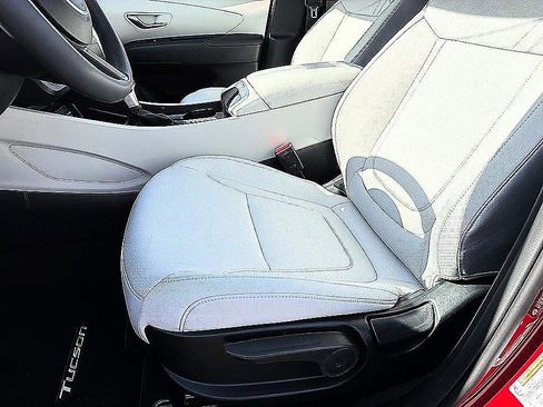 New 2026 Hyundai Tucson SE FWD image 8