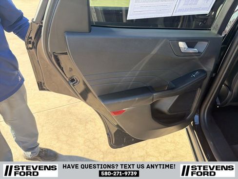 Used 2025 Ford Escape ST-Line image 31