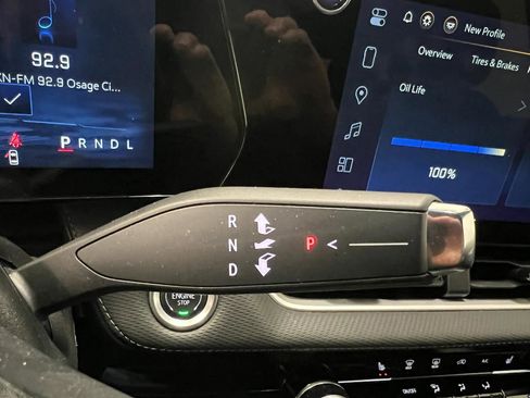 Used 2025 Chevrolet Equinox LT image 45